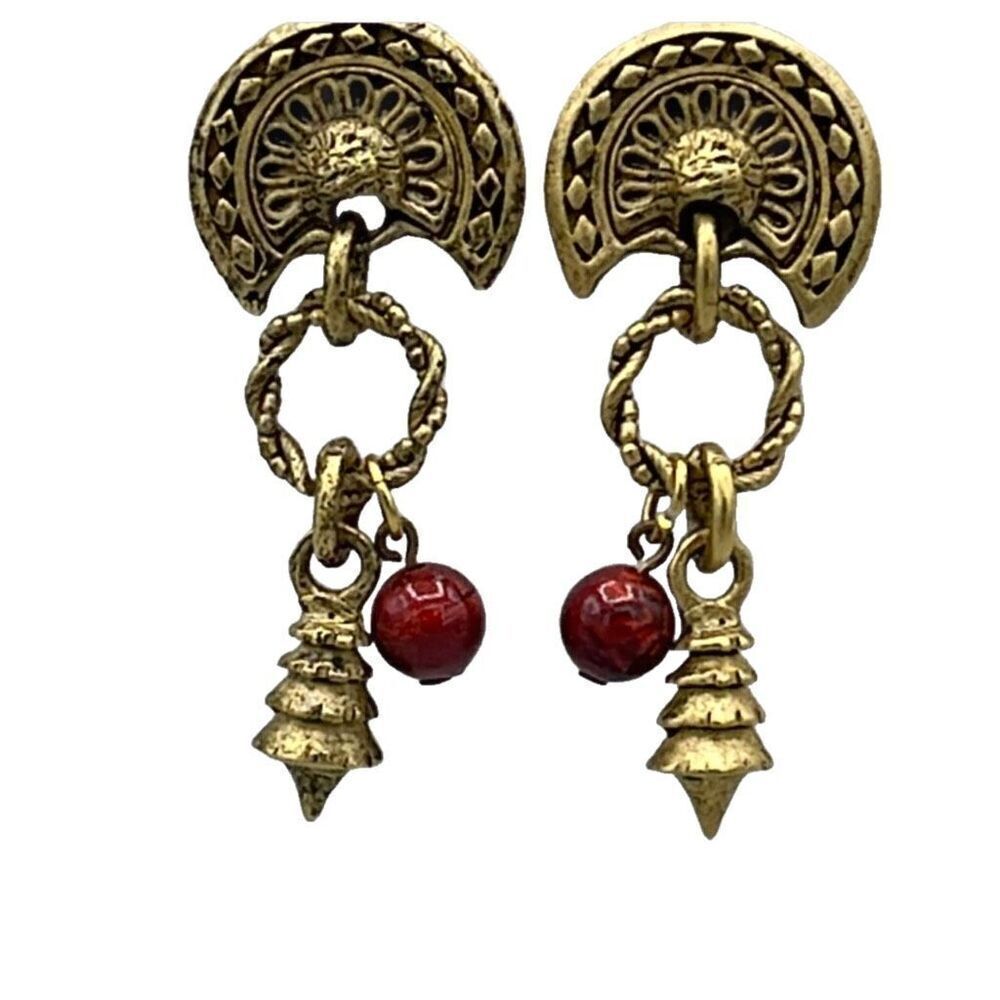 Vintage gold coloredβdangle pieced earrings.